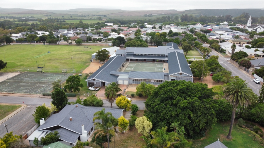 4 Bedroom Property for Sale in Riversdale Western Cape